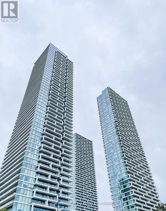 Building Photo - 950 Portage Pkwy