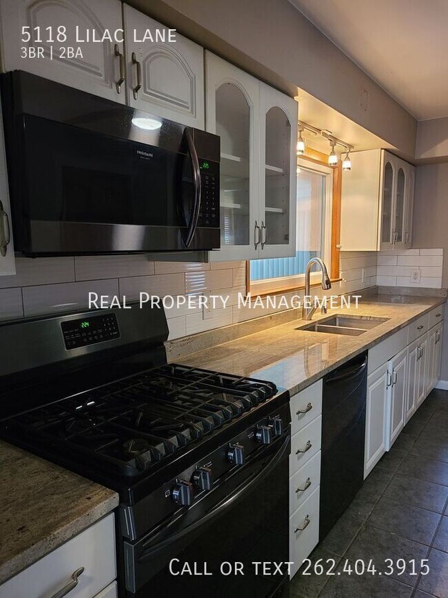 Foto del edificio - 5118 Lilac Ln