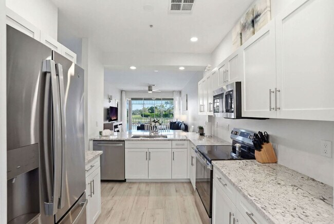 Foto del edificio - 7885 Mahogany Run Ln
