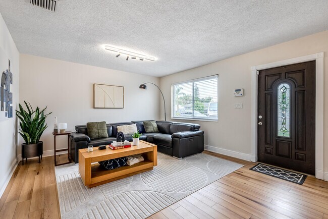 Foto del edificio - 4317 Applecrest Dr