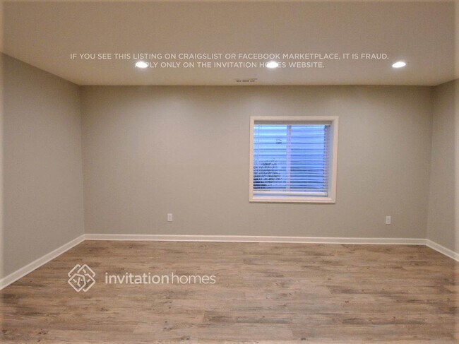 Building Photo - 6492 Stella Luna Dr