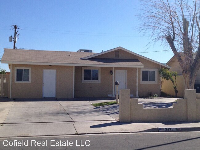Foto del edificio - 4 br, 2 bath House - 3421 E. Twining Ave.