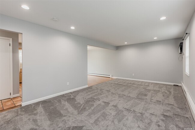 Foto del edificio - 34 Hazard Ave