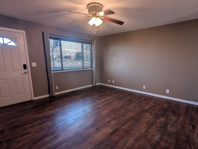 Building Photo - 317 W 930 N