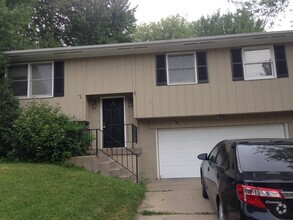 Building Photo - 724 Keswick Dr