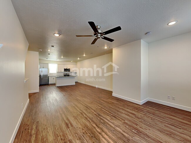 Foto del edificio - 6047 W Copperhawk Dr