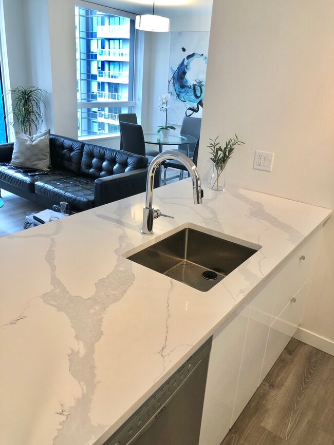 Building Photo - 1295 Richards St