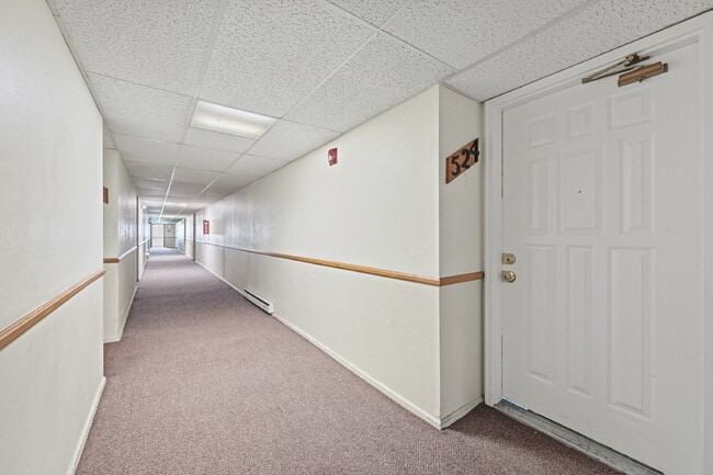 Photo - $1,470.95 - 2 Bed, 1 Bath Condo in Aurora with In Unit Laundry!