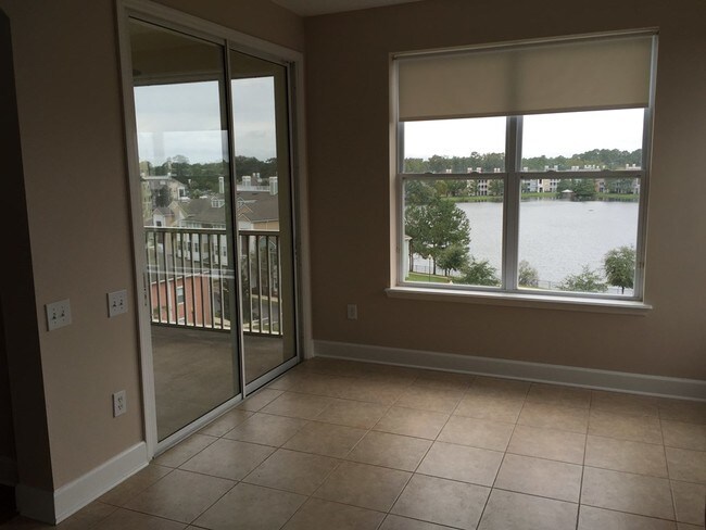 Foto del edificio - 4480 Deerwood Lake Pky