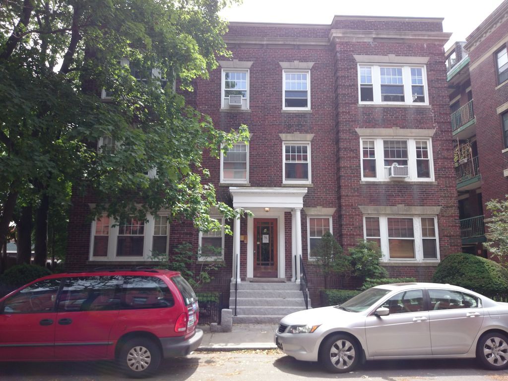 Primary Photo - 17 Lakeville Rd