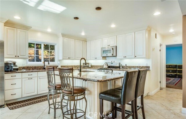 Building Photo - 30595 Ganado Dr