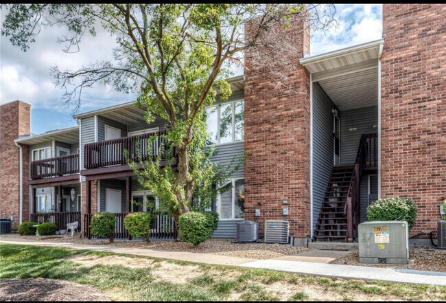 Building Photo - 1004 King Dr