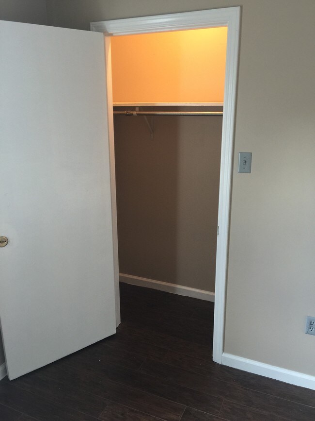 Foto del edificio - 3020 Pinefield Cove