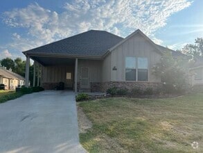 Building Photo - 4128 N Rolling Meadows Dr