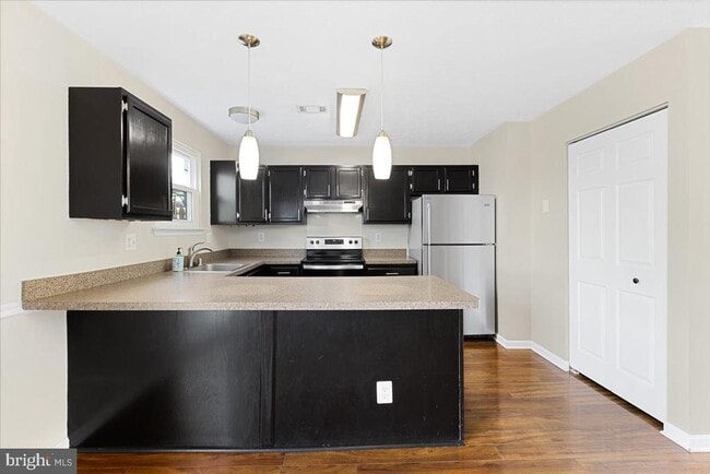 Building Photo - 316 Rambling Ridge Ct