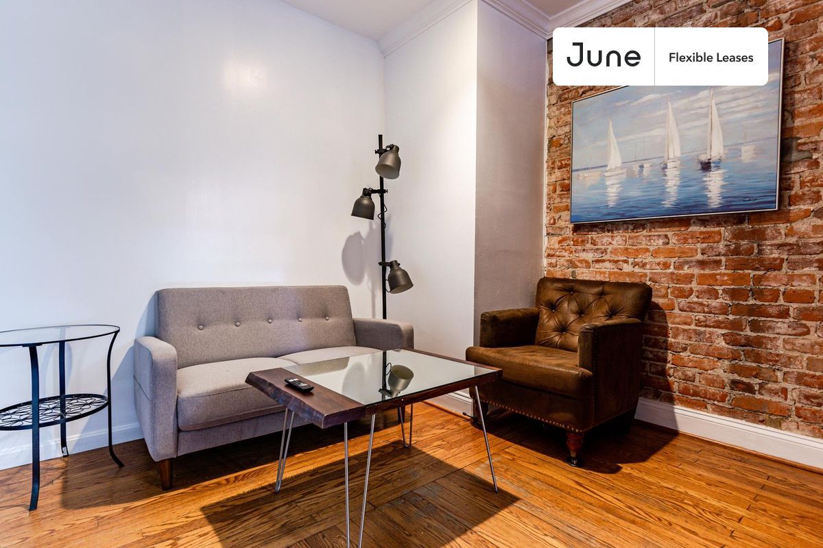 Foto principal - 1835 Mintwood Pl NW
