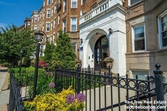 Building Photo - 117 Park Dr