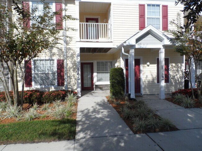 Foto del edificio - 575 Oakleaf Plantation Pkwy