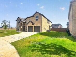 Building Photo - 1019 Modesto Dr