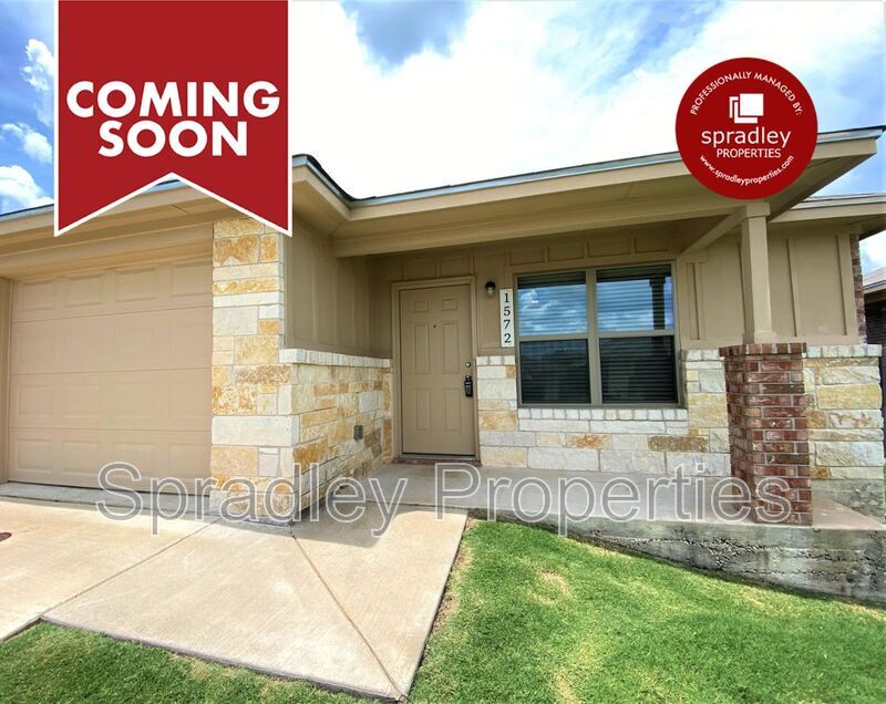 1572 Chance Ct, Belton, TX 76513 Townhome Rentals in Belton TX