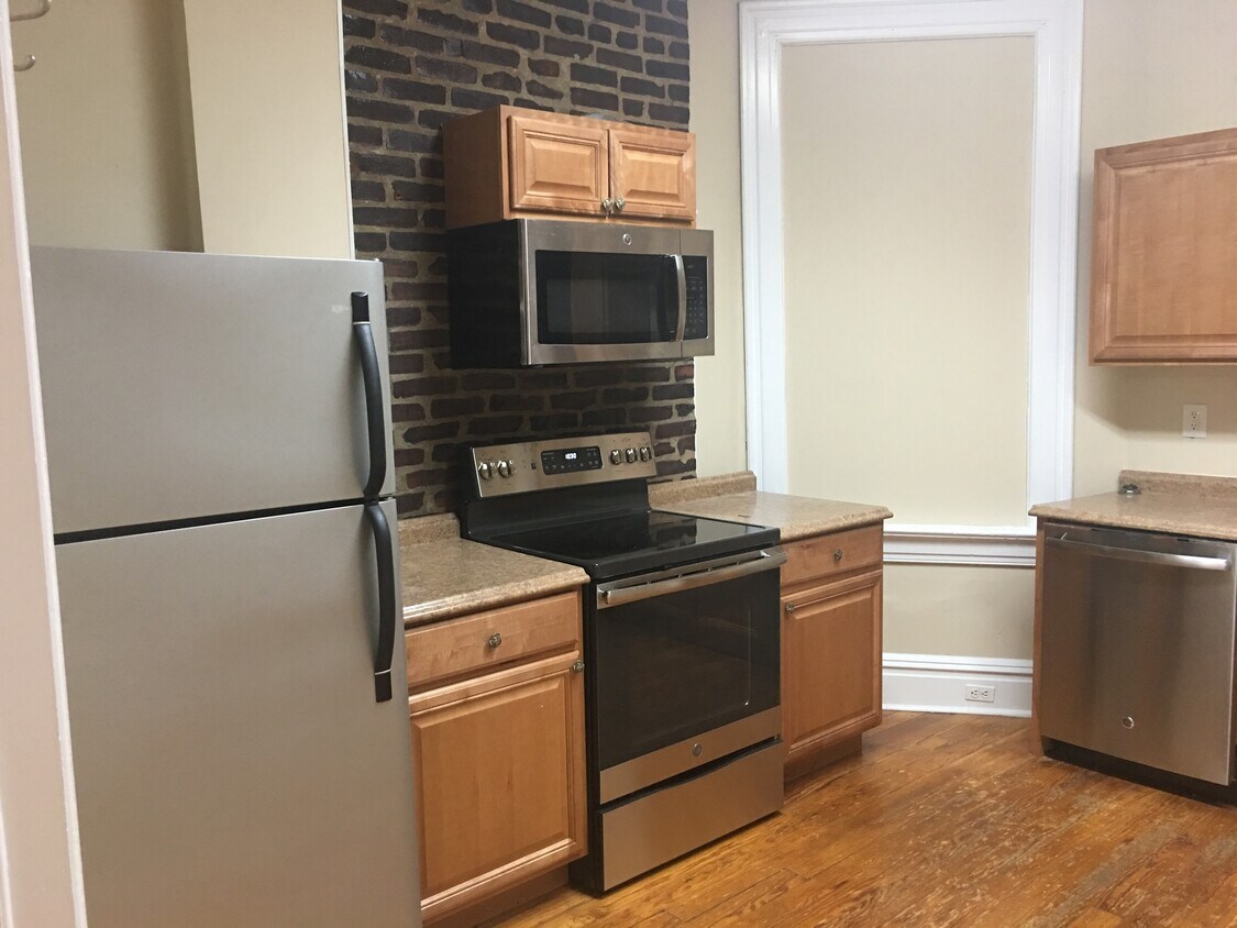 Primary Photo - 3203 Arsenal St