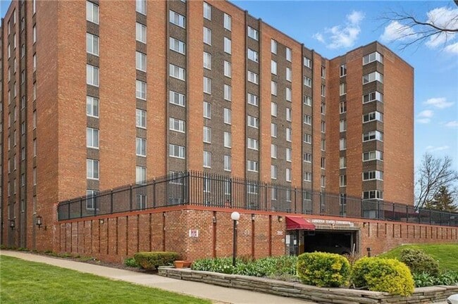 Building Photo - 5 Bayard Rd