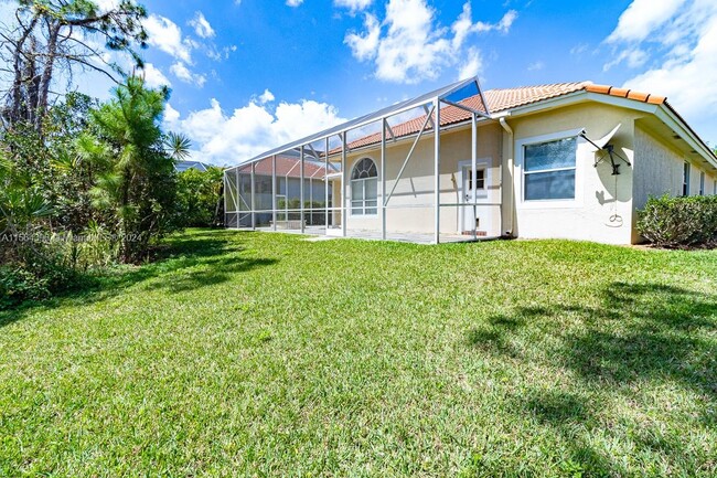 Building Photo - 3480 Fairway Oaks Trail