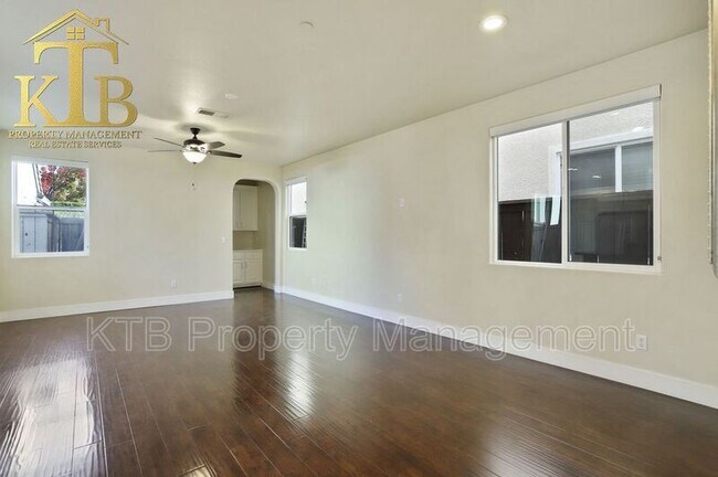 Foto del edificio - 8866 Wheelton Rd