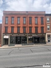 Building Photo - 508 Brady St
