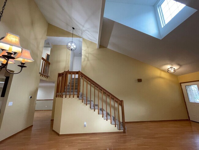 Foto del edificio - 3Bd/ 2.5Ba Storybook Home in the Bethany N...