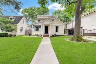 Building Photo - 2719 Arbuckle St