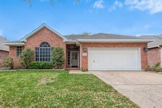 Building Photo - 23759 River Pl Dr