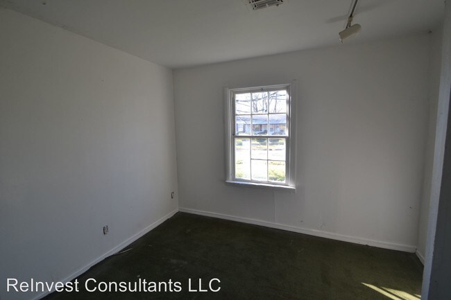 Building Photo - 3436 Niagara St