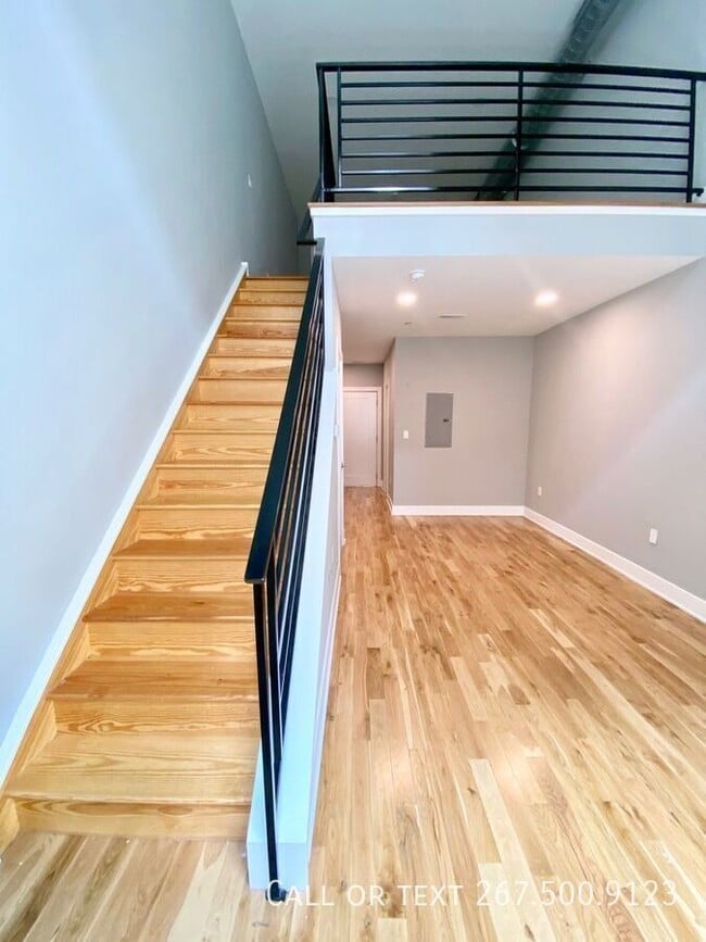 Photo - 1523 W Girard Ave Apartment