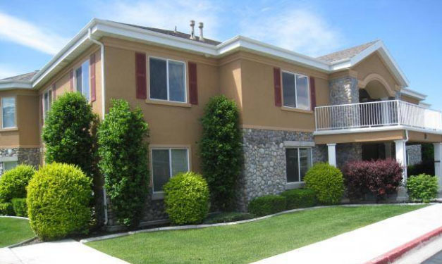55+ 2 bedroom Spacious Condo, Great views! - 502 S 1040 E