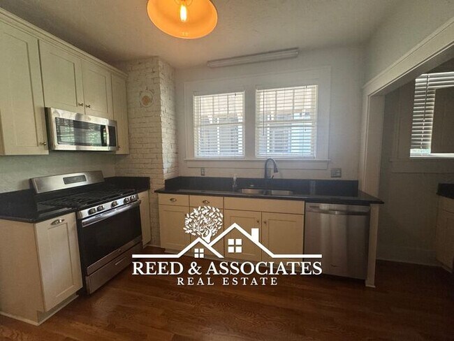 Foto del edificio - Spacious: 3 Bedroom in Colonial - Yorkshire!