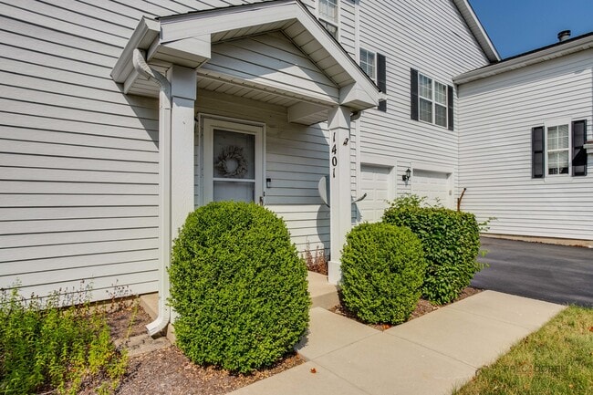 Building Photo - 1401 Orleans Dr