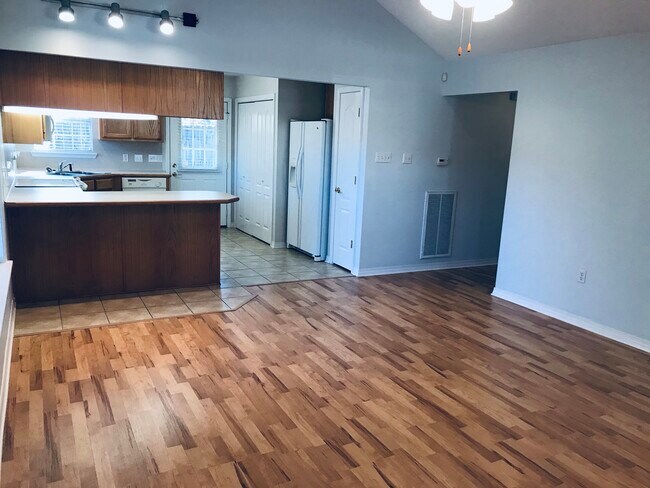 Foto del edificio - 164 Avalon Trace Dr