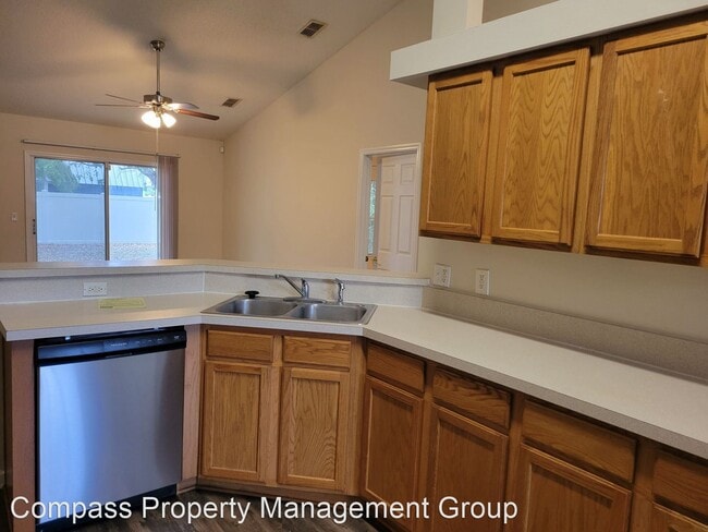 Building Photo - 3 br, 2 bath House - 55 Bronson Ln.