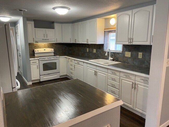 Foto del edificio - Single-Family Home in Hollister