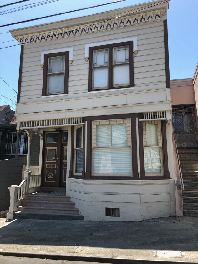Primary Photo - 333 Raymond Ave