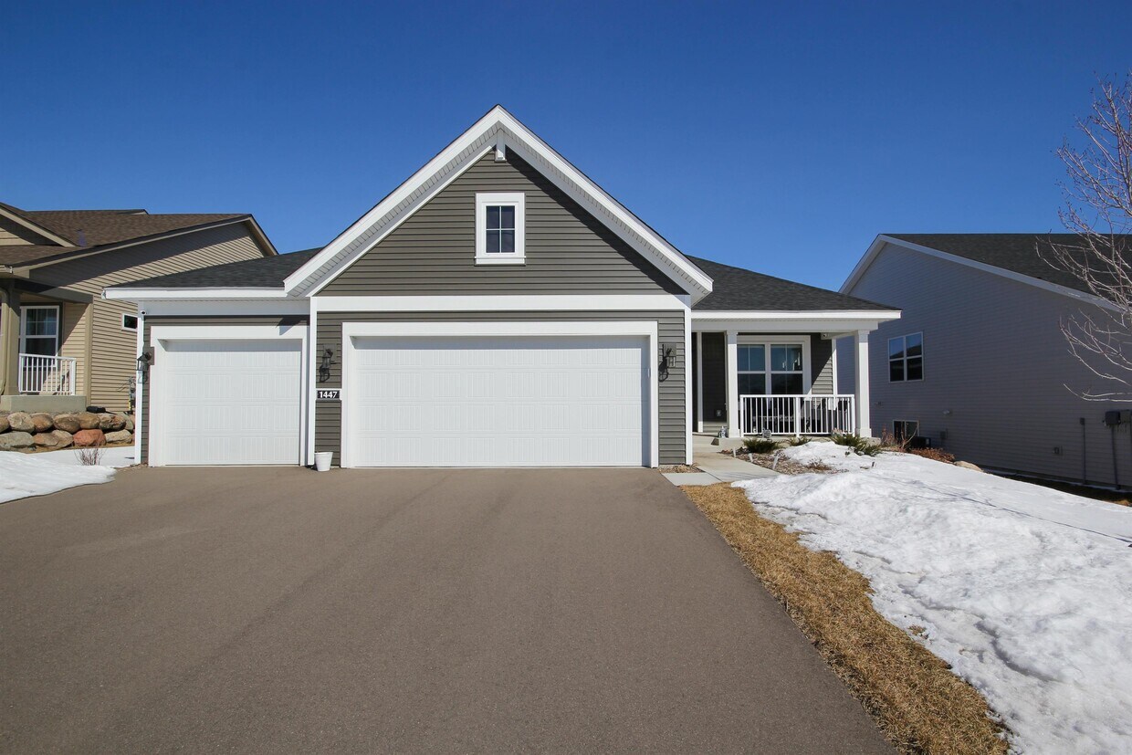1447 Arthur Ct, Rosemount, MN 55068 House Rental in Rosemount, MN