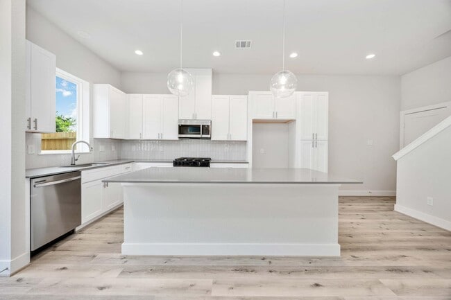 Building Photo - Bauman Heights