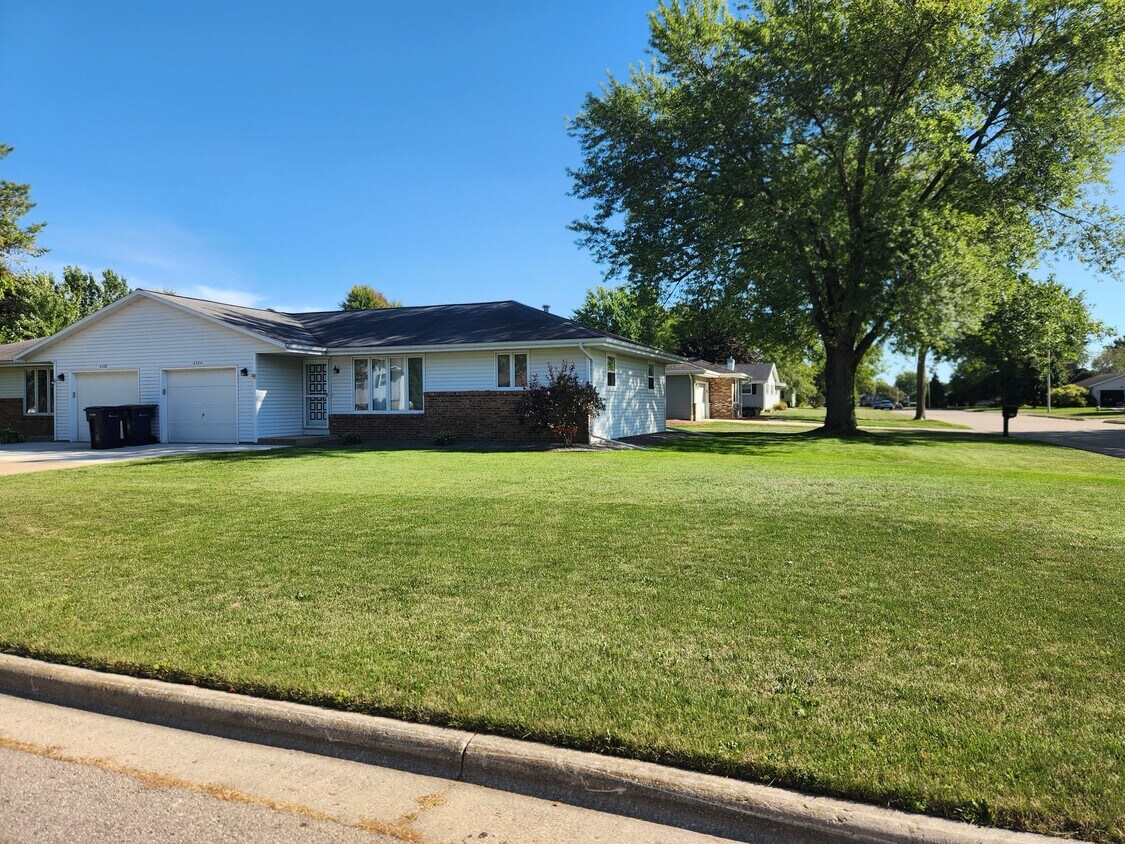 4304 Chadswyck Dr, Janesville, WI 53546 House Rental in Janesville