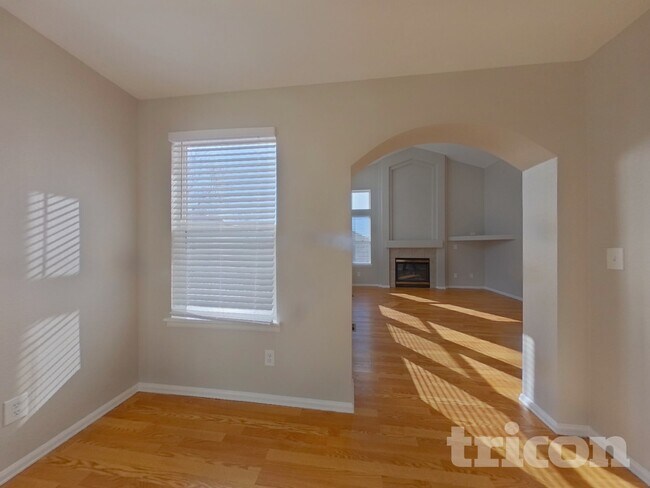 Foto del edificio - 5694 S Quemoy Ct