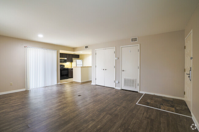 1BR, 1BA - 730SF - 21 Rock Apartments- All Utilities Paid-