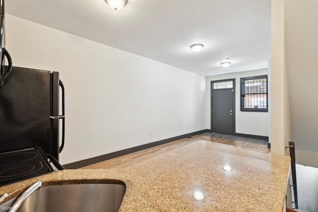 Building Photo - 4 br, 2 bath Duplex - 1947 N GRATZ ST Unit A