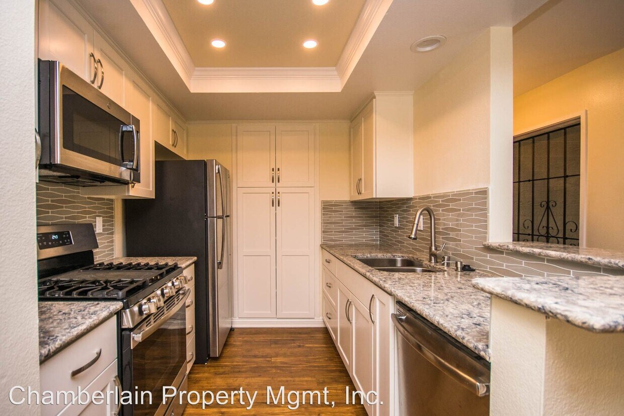 Foto principal - 1079 Shadowridge Dr
