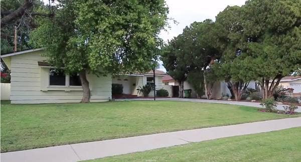 Foto del edificio - 16121 Liggett St