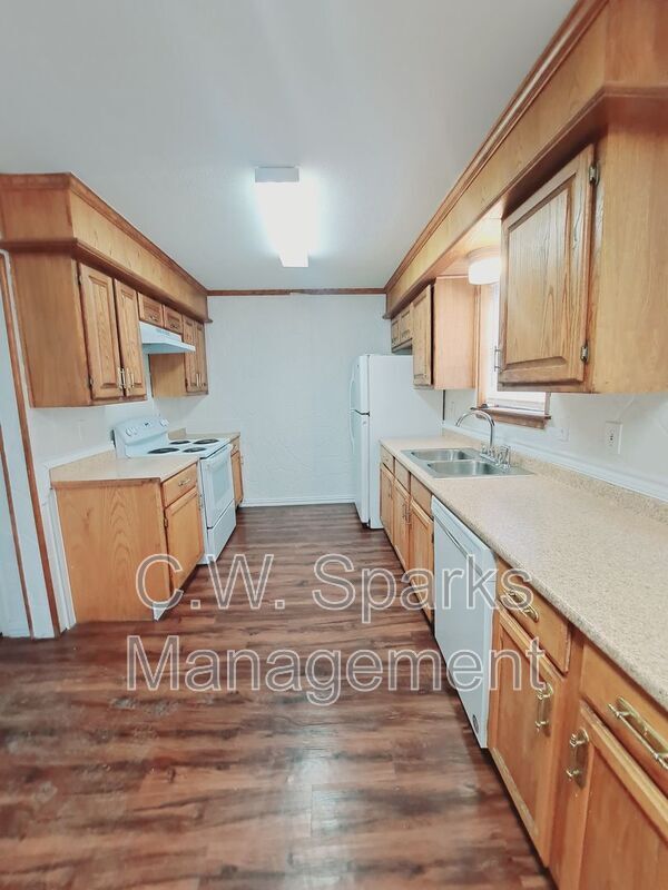 Foto del edificio - 852 Harvard Ln